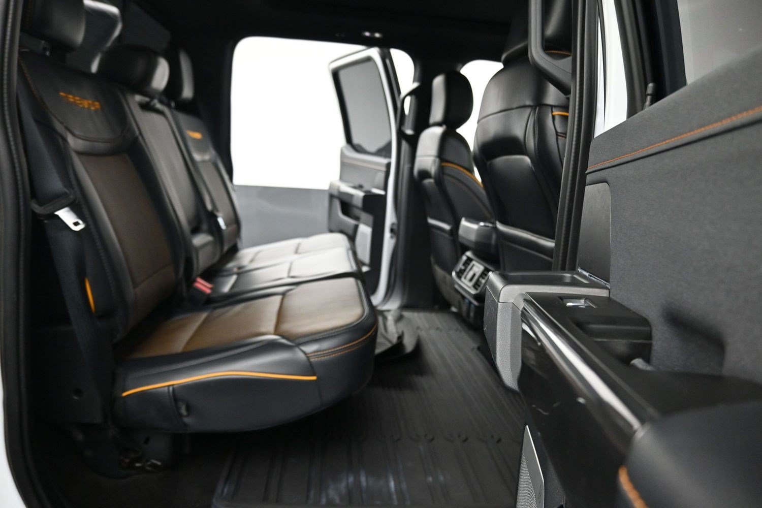 Used 2022 Oxford White Ford Tremor image 18