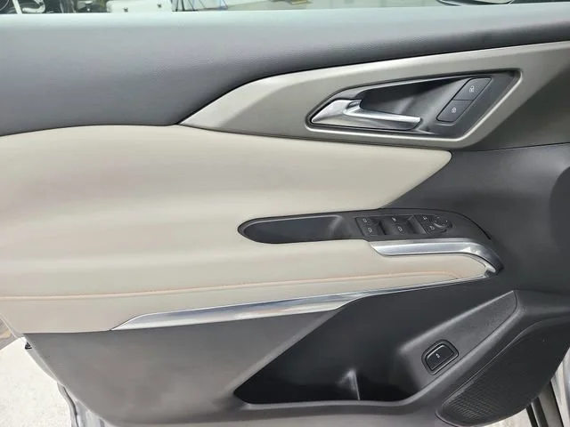 Used 2025 Sterling Gray Metallic Chevrolet LT image 36