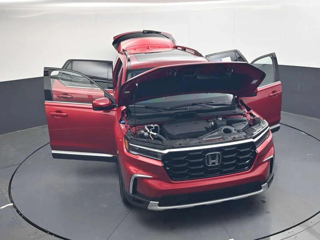 Used 2024 Radiant Red Metallic II Honda Touring image 41
