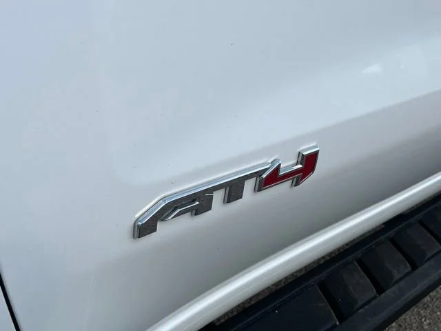 Used 2025 Summit White GMC AT4 image 12