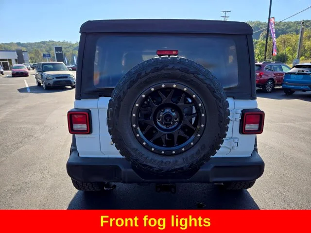 Used 2018 White Jeep Unlimited Sport S image 8