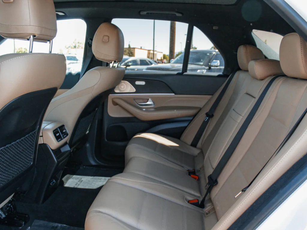 Used 2024 Polar White Mercedes-Benz GLE350 4MATIC® image 24