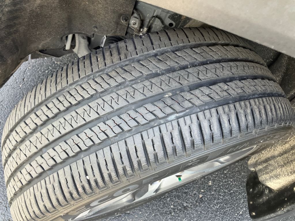 Used 2023 Gray Jeep Limited image 31