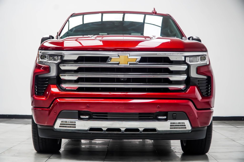 Used 2023 Red Chevrolet High Country image 11
