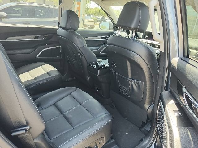 Used 2022 Everlasting Silver Kia EX image 8
