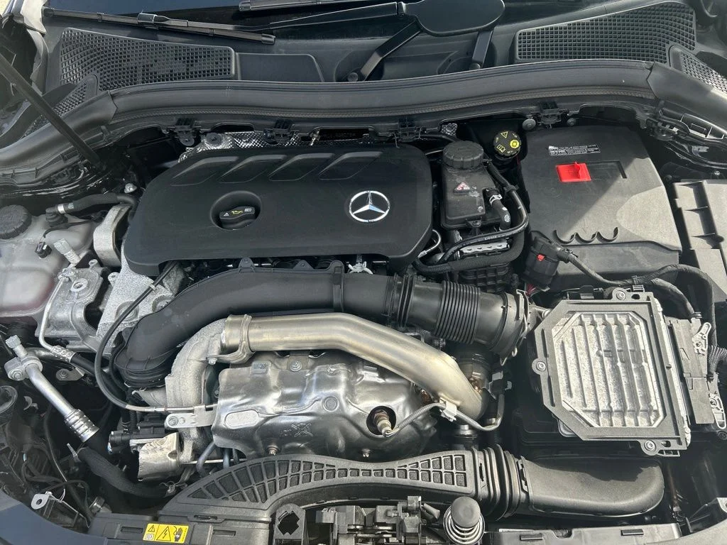 Used 2025 Black Mercedes-Benz GLA 250 image 19