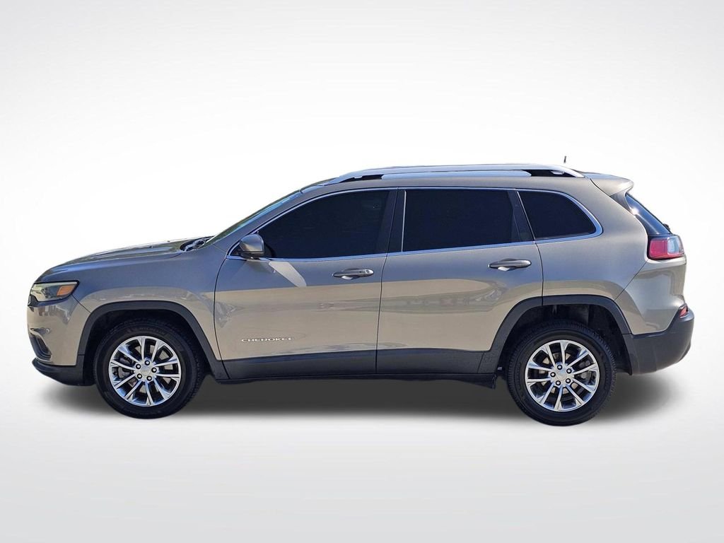 Used 2021 Beige Jeep Latitude Plus image 9