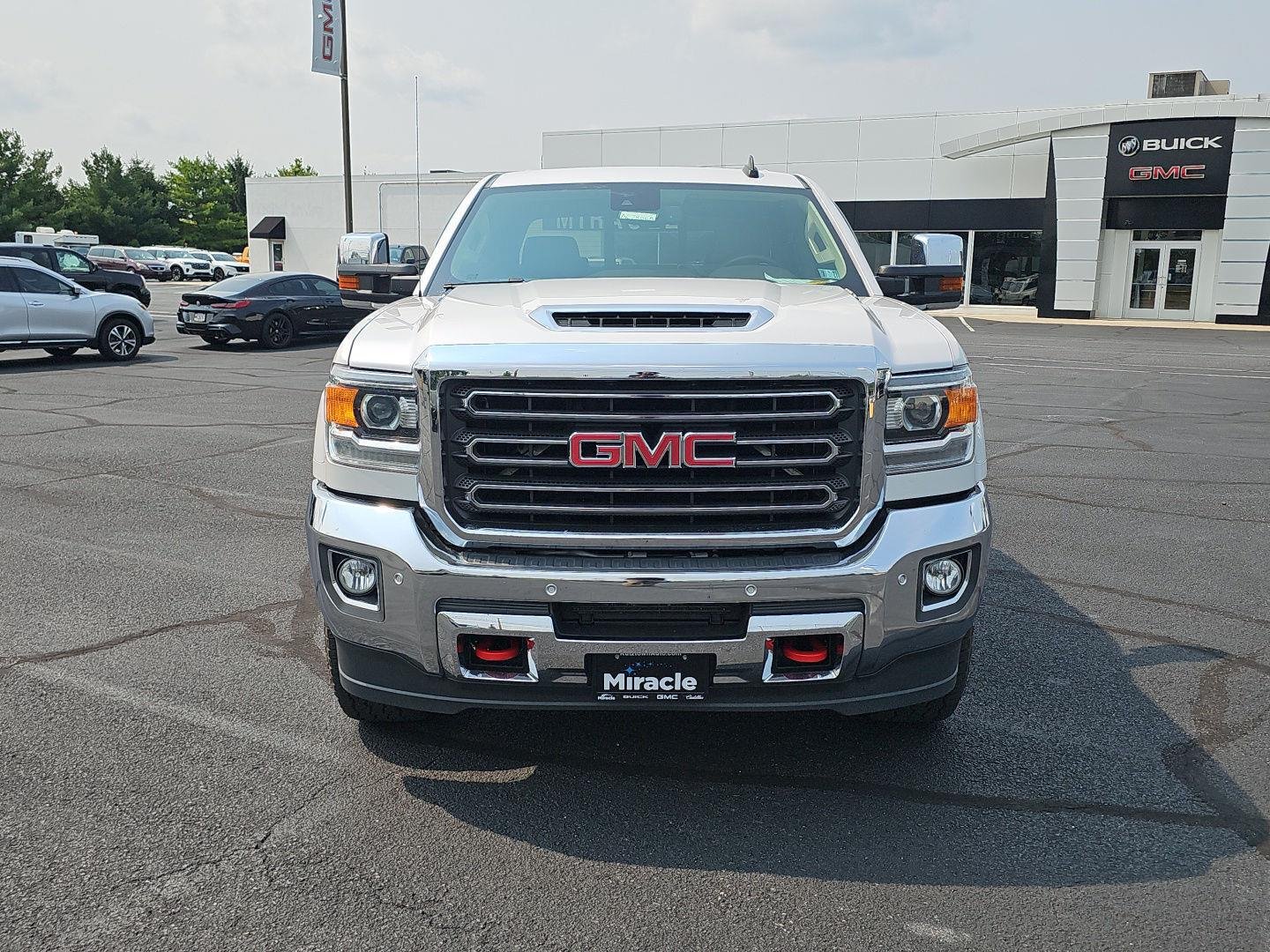 Used 2019 White Frost Tricoat GMC SLT image 2