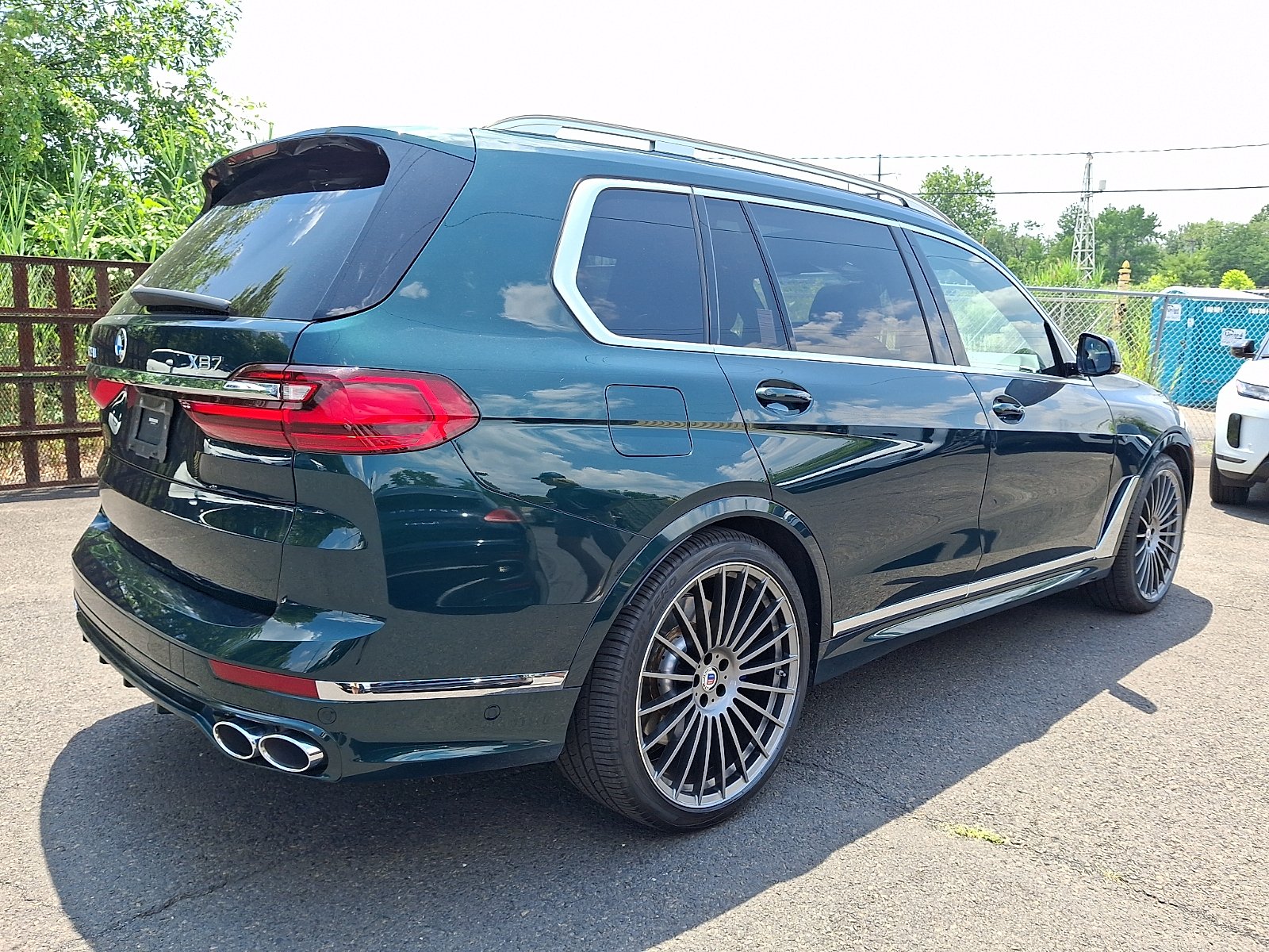 Used 2022 ALPINA Green Metallic - ZGA BMW  image 4