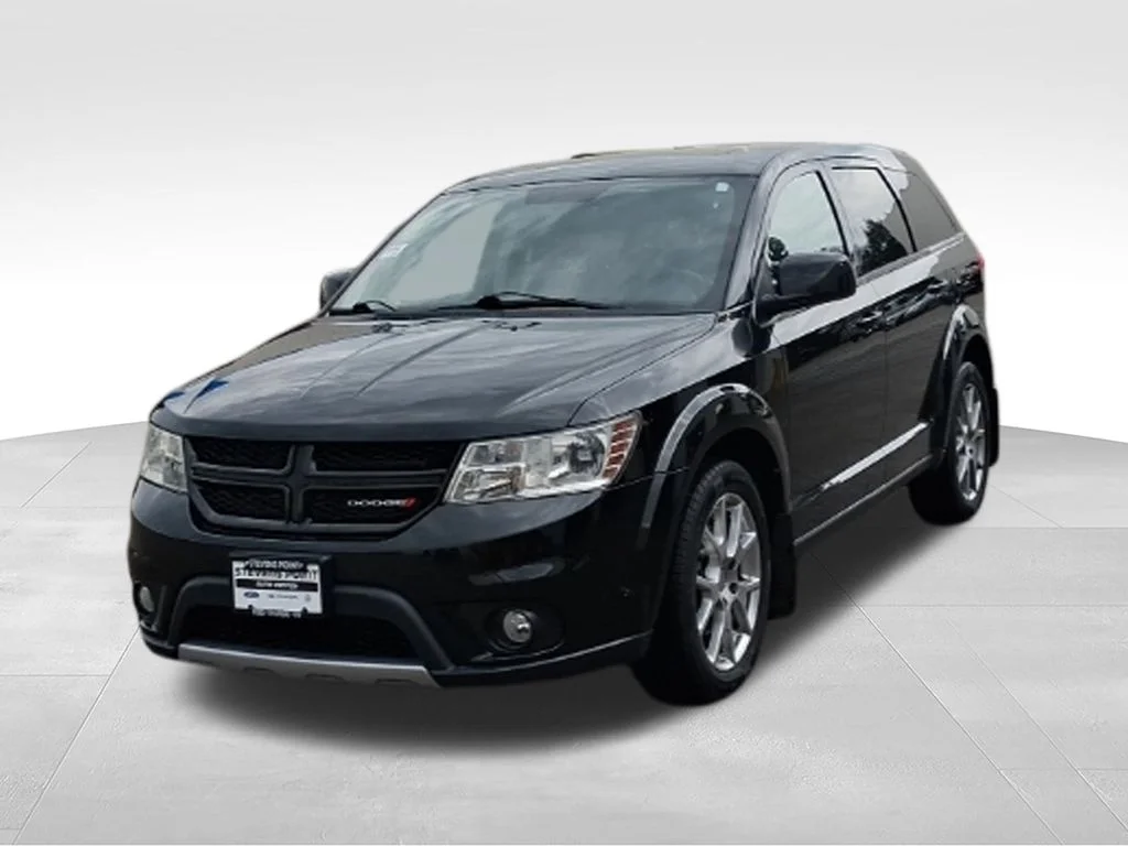 Used 2013 Brilliant Black Crystal Pearlcoat Dodge R/T image 3