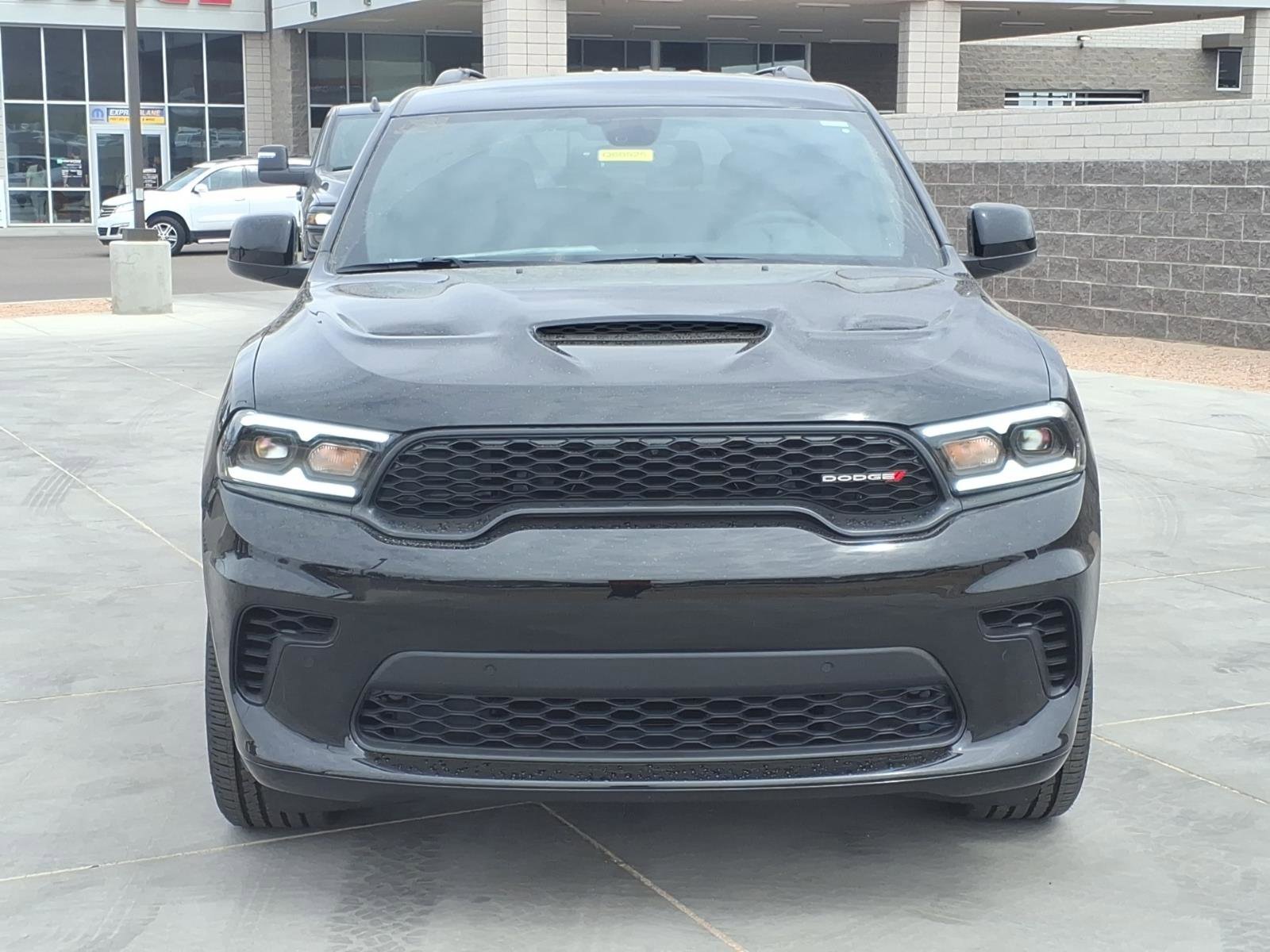 New 2026 Diamond Black Clear-Coat Exterior Paint Dodge GT HEMI V8 image 2
