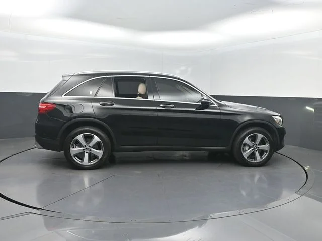 Used 2019 Black Mercedes-Benz GLC 300 image 28