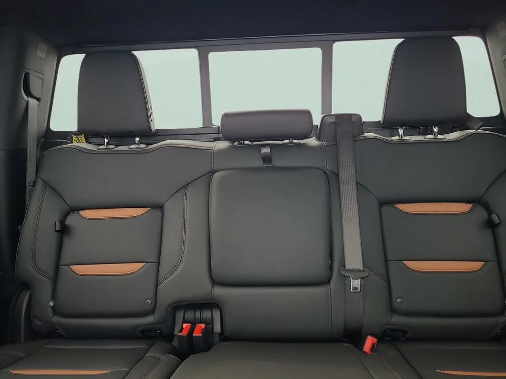 New 2026 Onyx Black GMC AT4 image 9