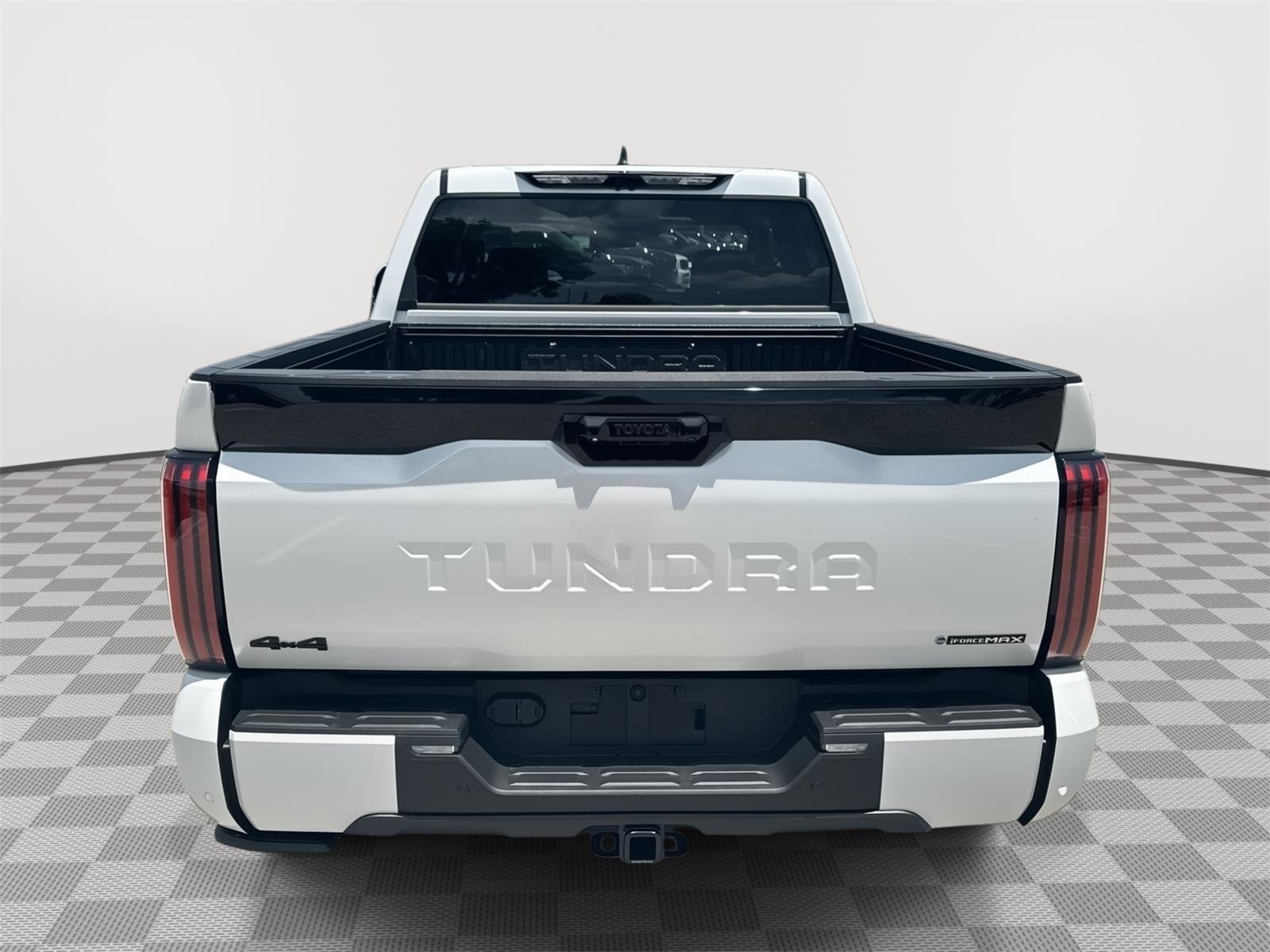 New 2026 Wind Chill Pearl <sup>1</sup> Toyota Tundra Platinum image 6