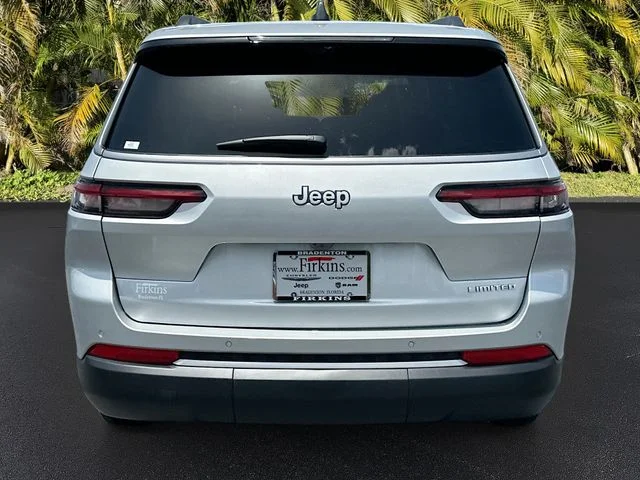 New 2026 Silver Zynith Exterior Paint Jeep Limited image 6