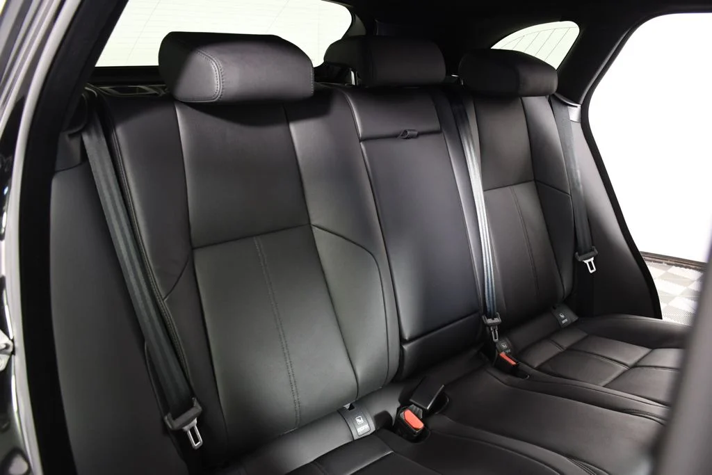 New 2026 Santorini Blk Land Rover Dynamic SE image 23