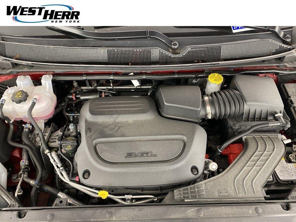 Used 2026 Red Hot Pearlcoat Chrysler Select AWD image 19