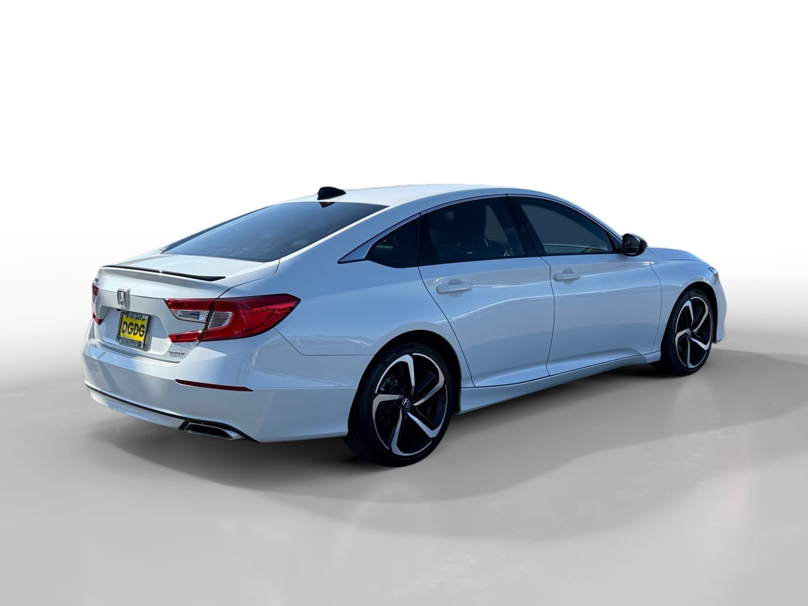 Used 2022 Platinum White Honda Sport image 5