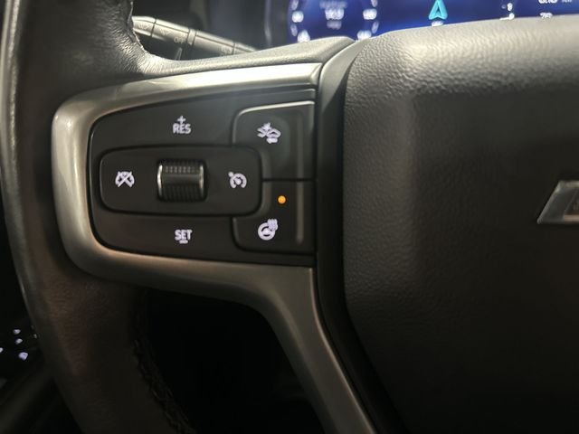 Used 2022 White Chevrolet Z71 image 34