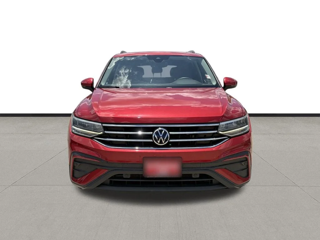 Used 2022 Kings Red Metallic Volkswagen 2.0T SE image 2