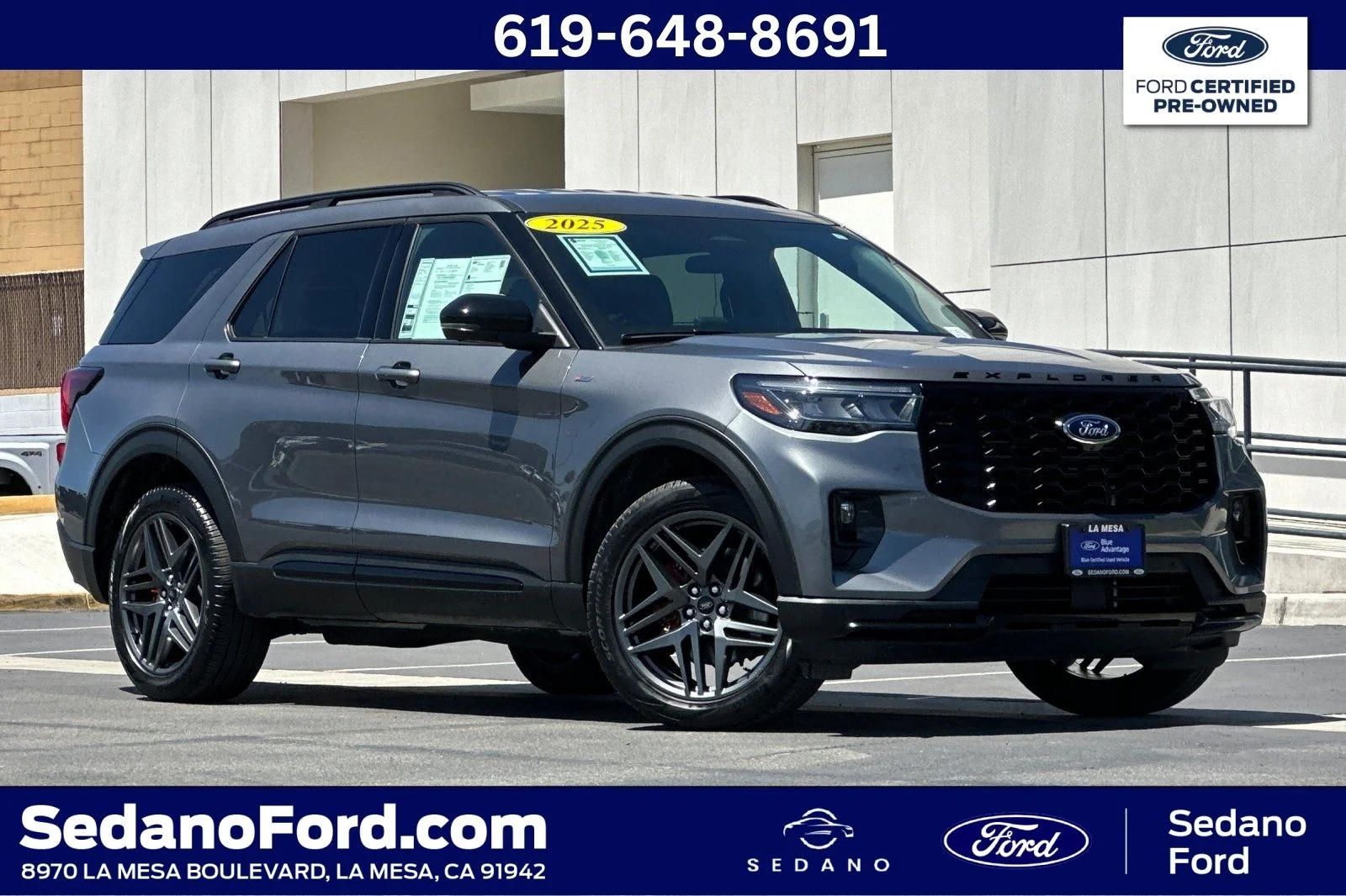 2025 Ford Explorer ST-LINE 4WD (PL535)'s photo