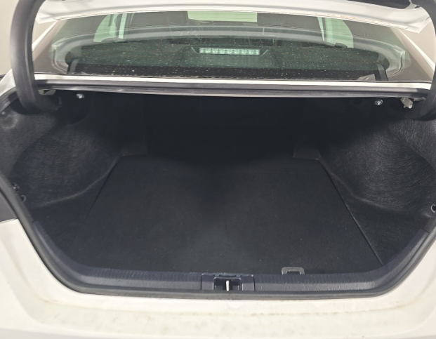 Used 2023 White Toyota SE image 3