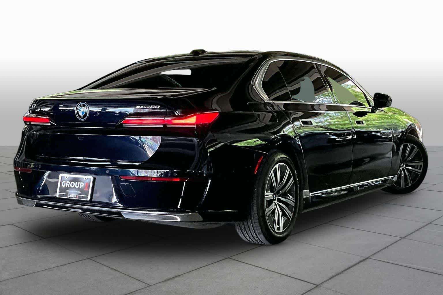 Used 2024 Carbon Black Metallic BMW xDrive60 image 12