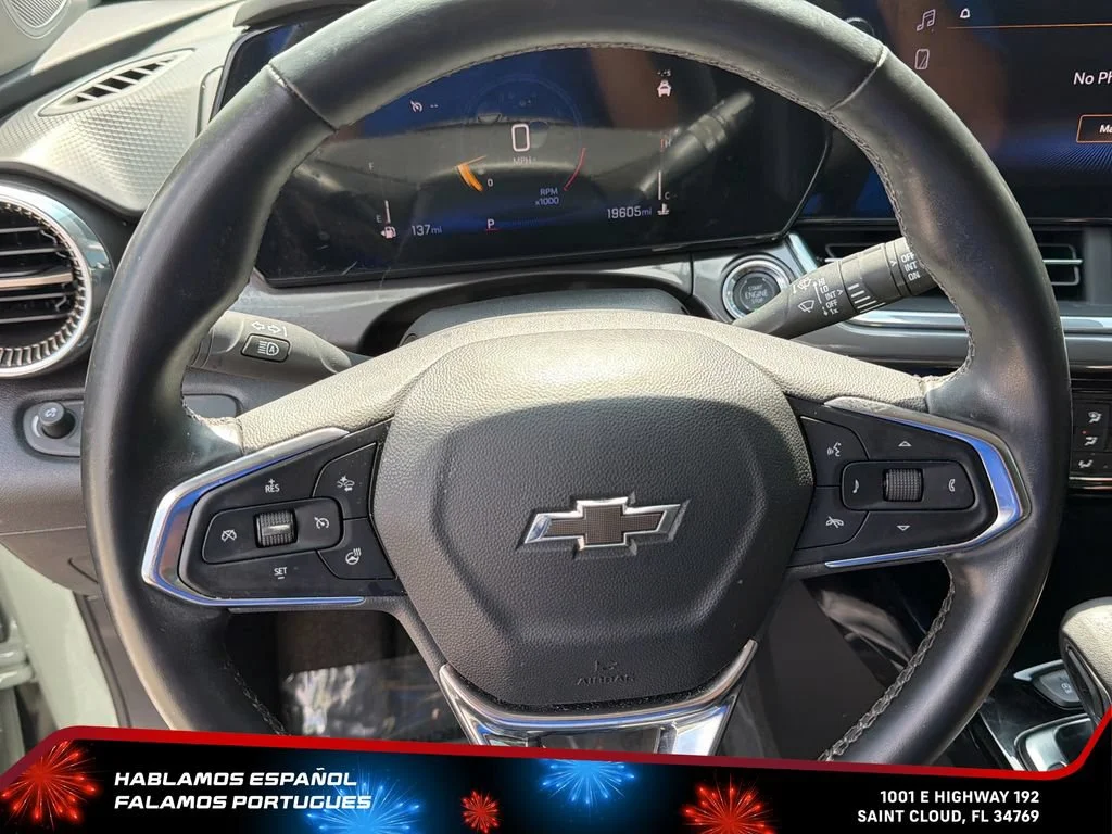 Used 2025 Cacti Green Chevrolet ACTIV image 19