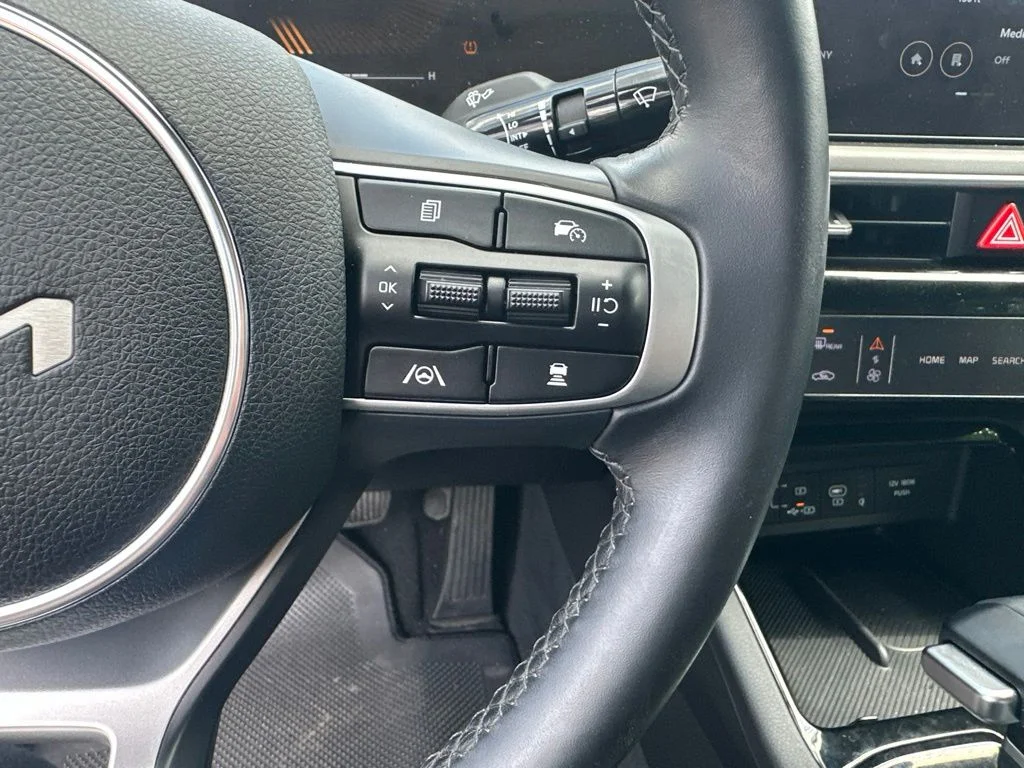 Used 2025 Red Kia GT-Line image 14