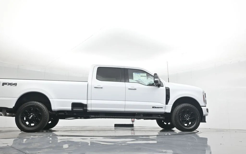 New 2026 Oxford White Ford Lariat image 7