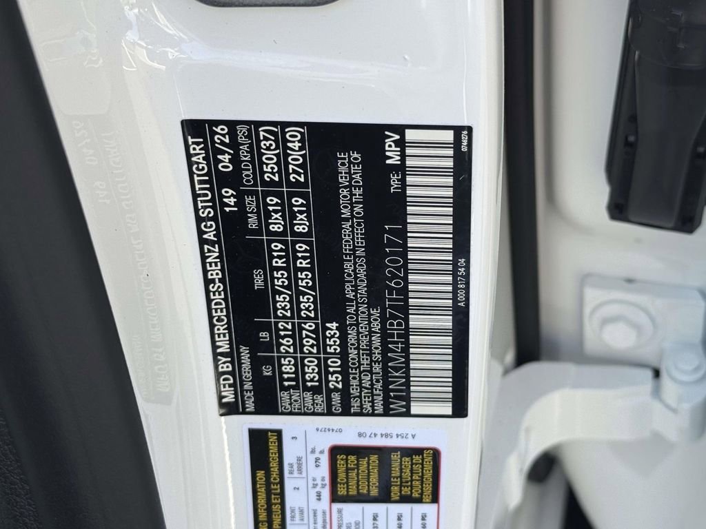 New 2026 Polar White Mercedes-Benz GLC 300 image 16