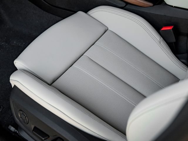 Used 2025 Horizon Blue Metallic Audi  image 16
