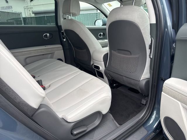 Used 2023 Digital Teal Hyundai SEL image 12