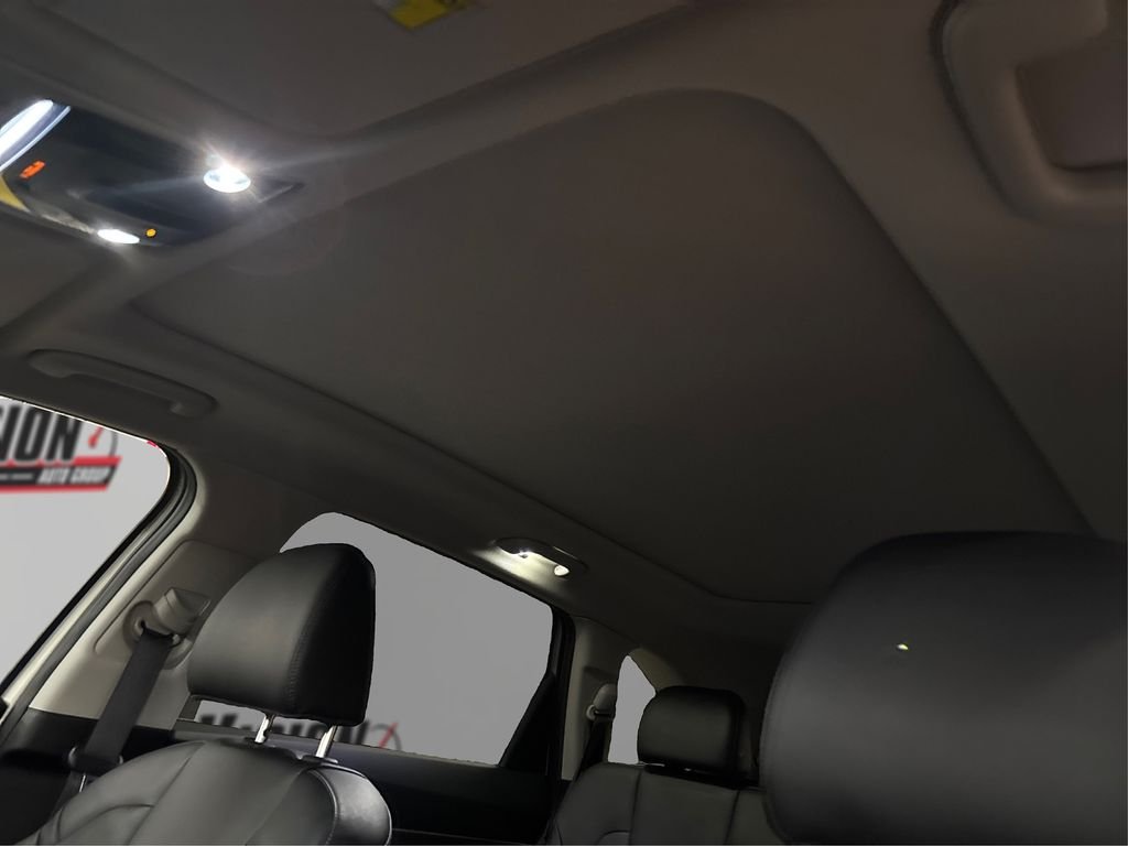 New 2026 Ivory Silver Kia S image 19