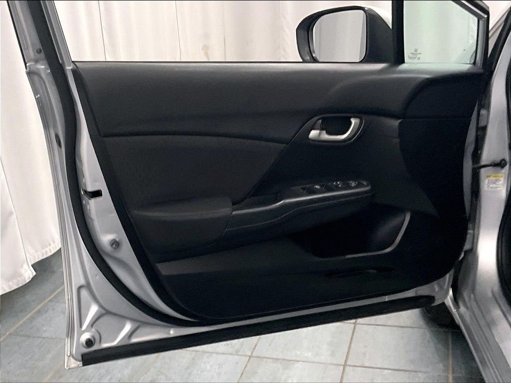 Used 2014 Silver / Black Honda LX image 9