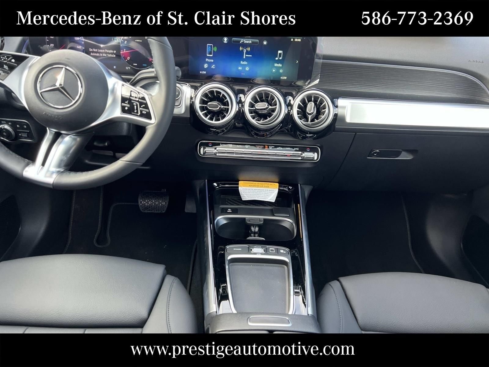 Used 2026 Black Mercedes-Benz GLB 250 image 18