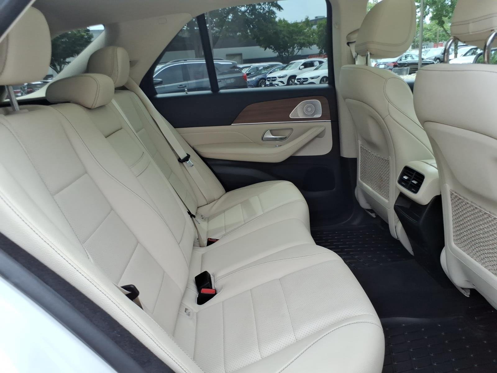 Used 2022 Polar White Mercedes-Benz GLE 350 image 27