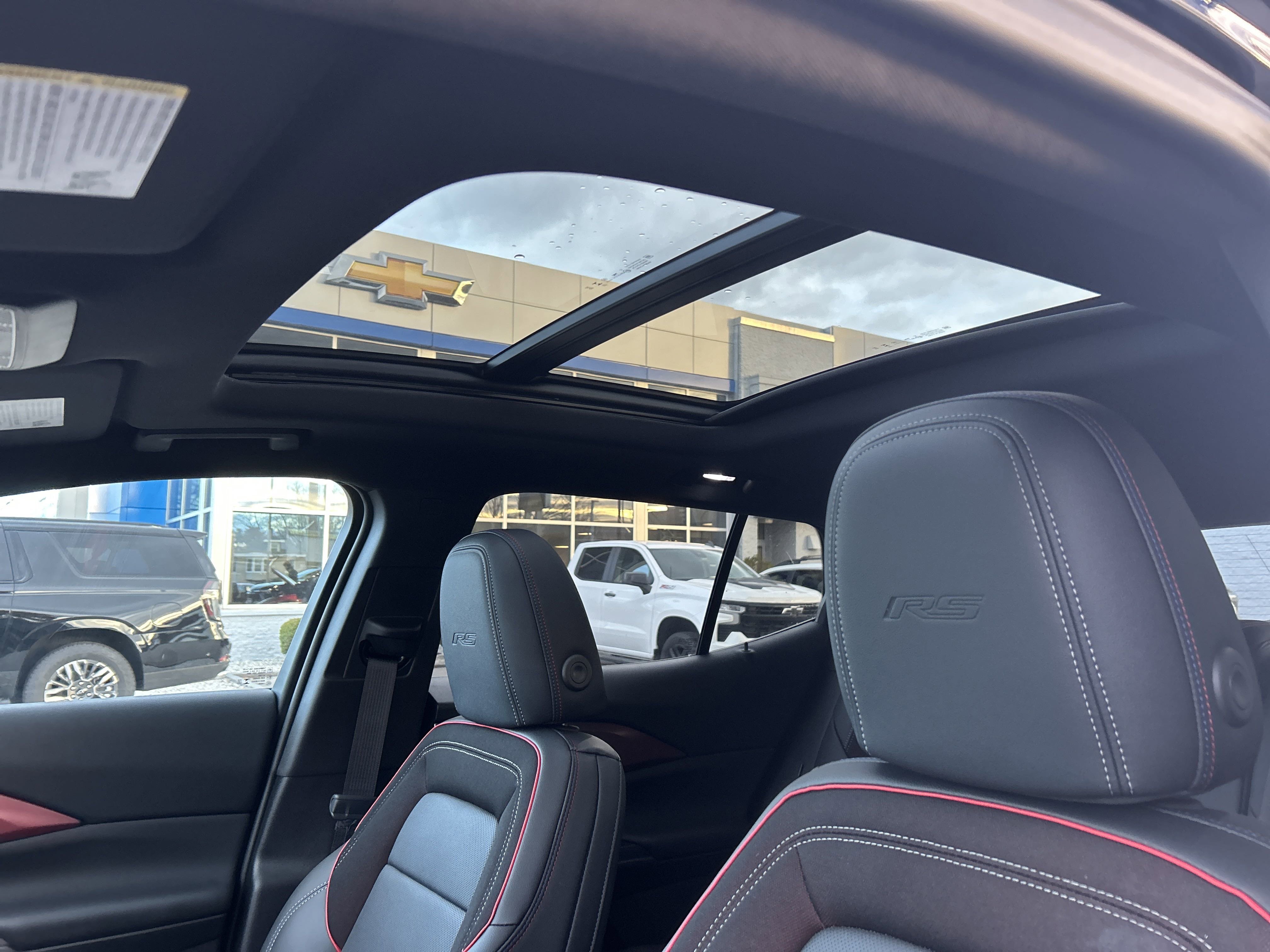 2026 Chevrolet Equinox EV RS - Photo 14