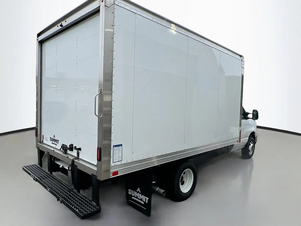 2025 Ford E-Series Cutaway Base - Photo 15