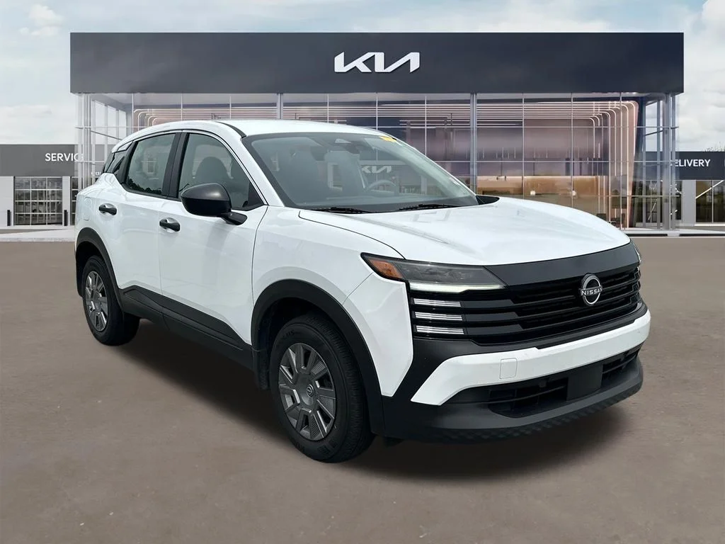 Used 2025 White Nissan S image 1