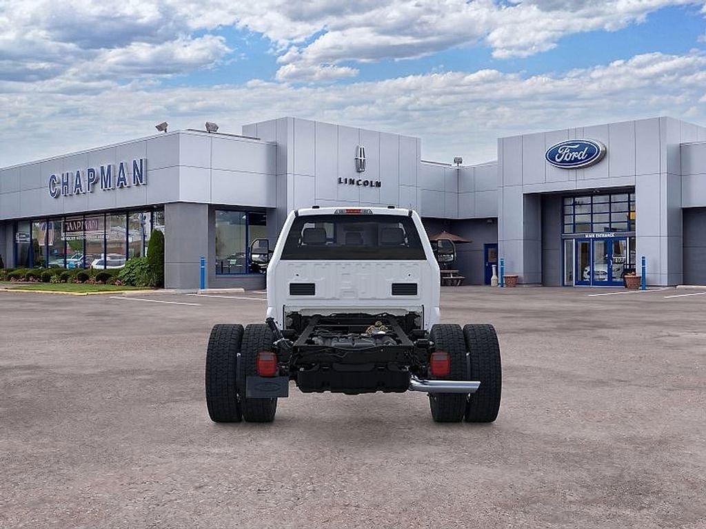 New 2026 Oxford White Ford F-550® XL image 5
