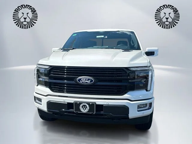 New 2026 Star White Metallic Tri-Coat Ford Platinum® image 2