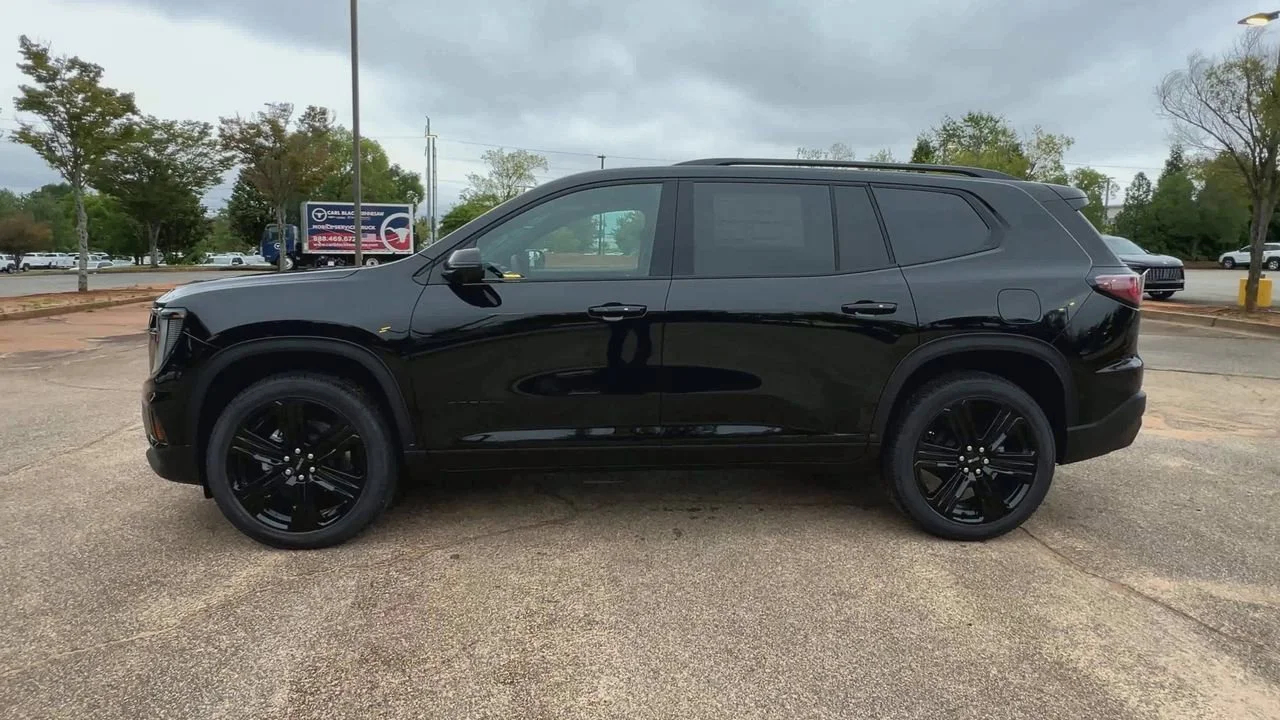 Used 2026 Ebony Twilight Metallic GMC Elevation image 5