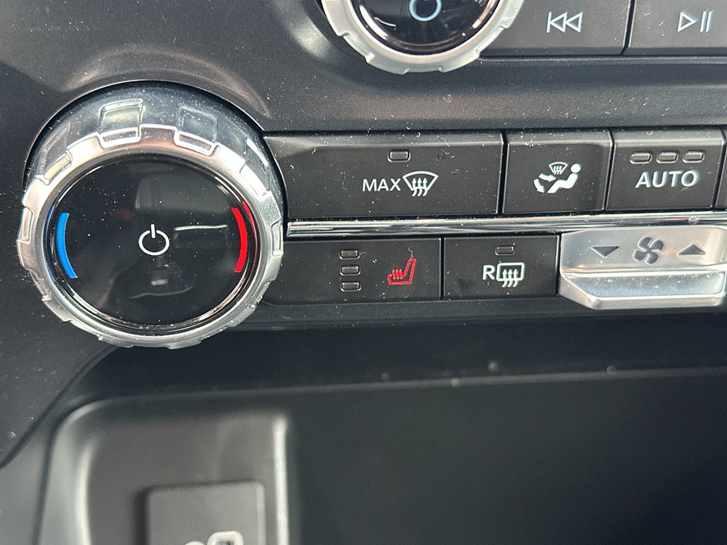 Used 2025 Carbonized Gray Metallic Ford XLT image 25