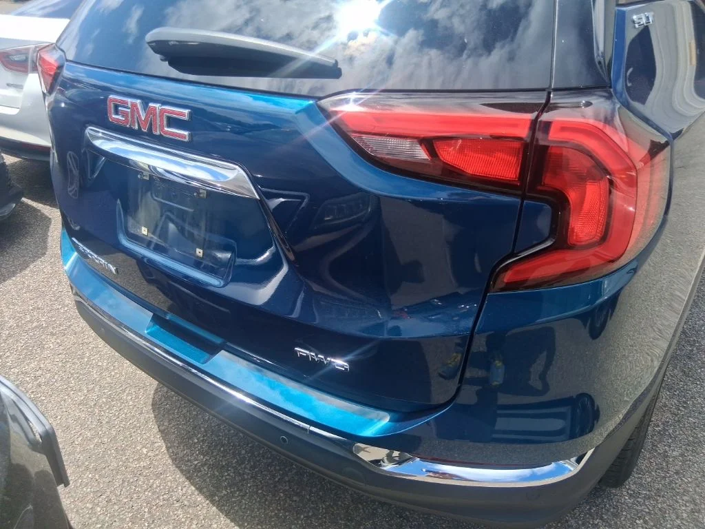Used 2020 Blue GMC SLT image 10