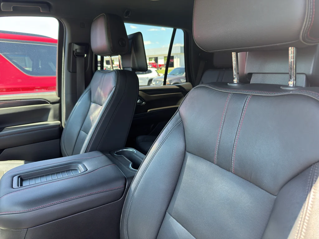 Used 2021 SUMMIT WHITE Chevrolet RST image 10