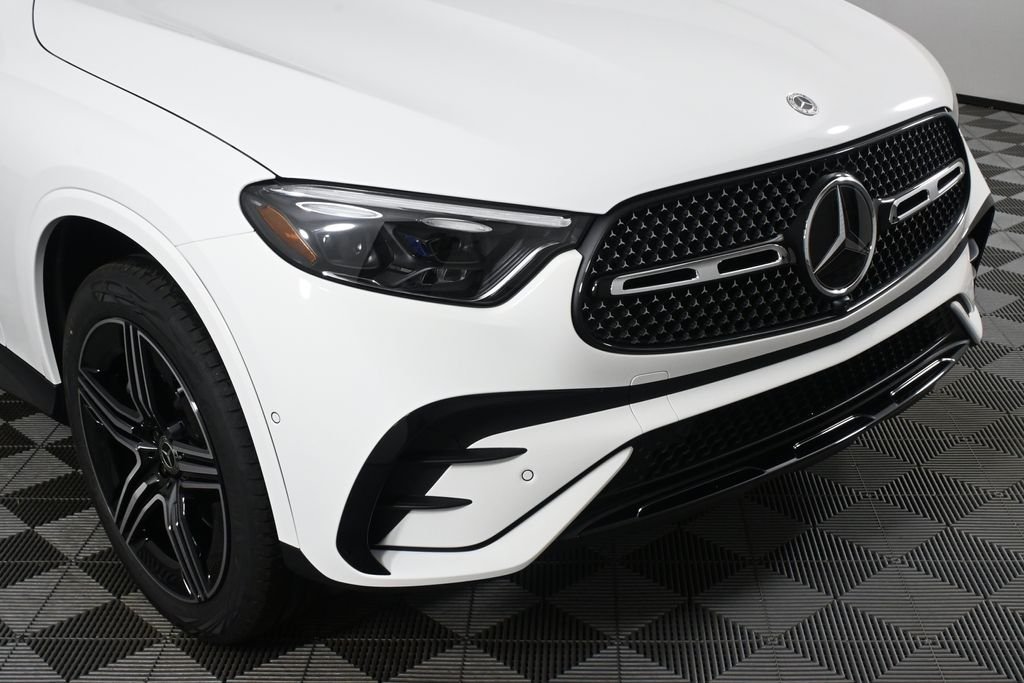 New 2026 Polar White Mercedes-Benz GLC 300 image 35