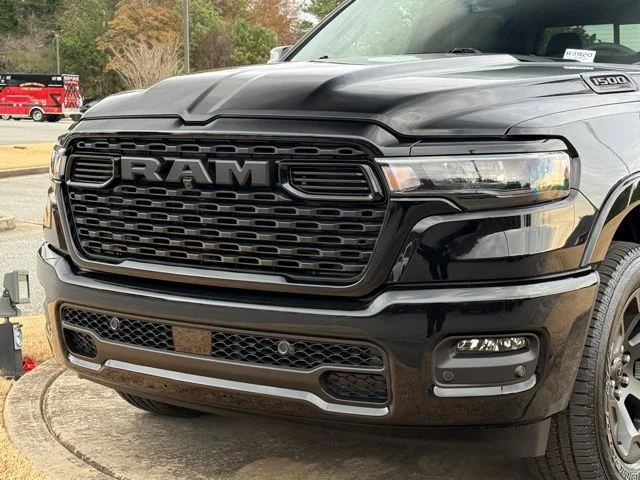 New 2026 Diamond Black Crystal Pearl-Coat Exterior Paint RAM Big Horn/Lone Star image 10