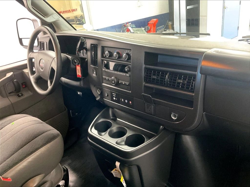 Used 2025 White GMC Work Van image 14