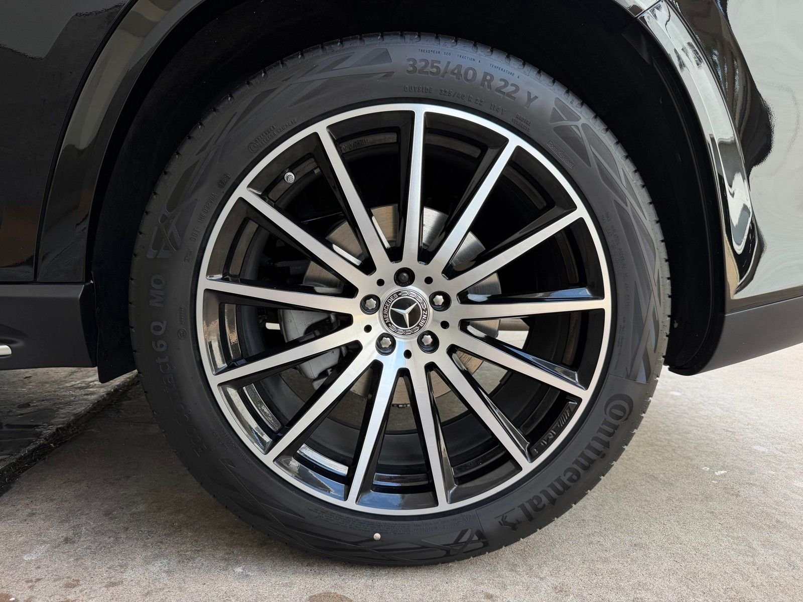 New 2026 Obsidian Black Metallic Mercedes-Benz GLS 450 image 23